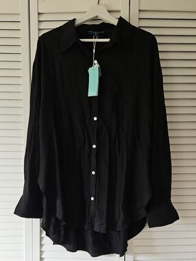 Shore Women's Black Button-Up Shirt - Classic Collared Long Sleeve